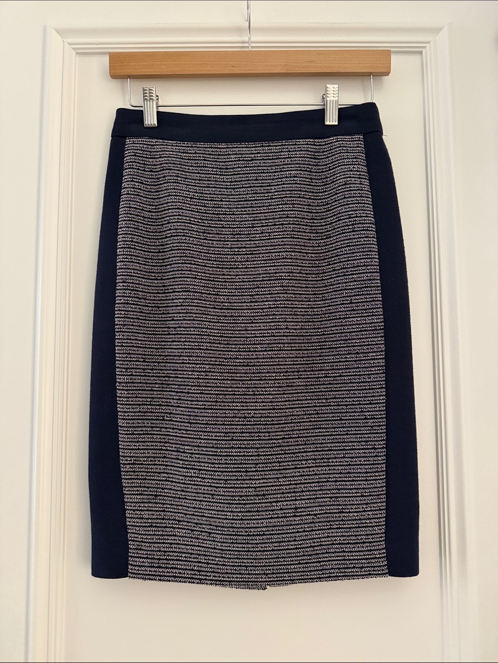 Ann Taylor Navy and Gray Knit Pencil Skirt